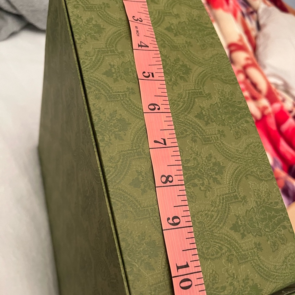 Green Patterned Box - Picture 3 of 6